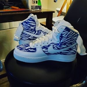 High top air force ones Nikon blue.
